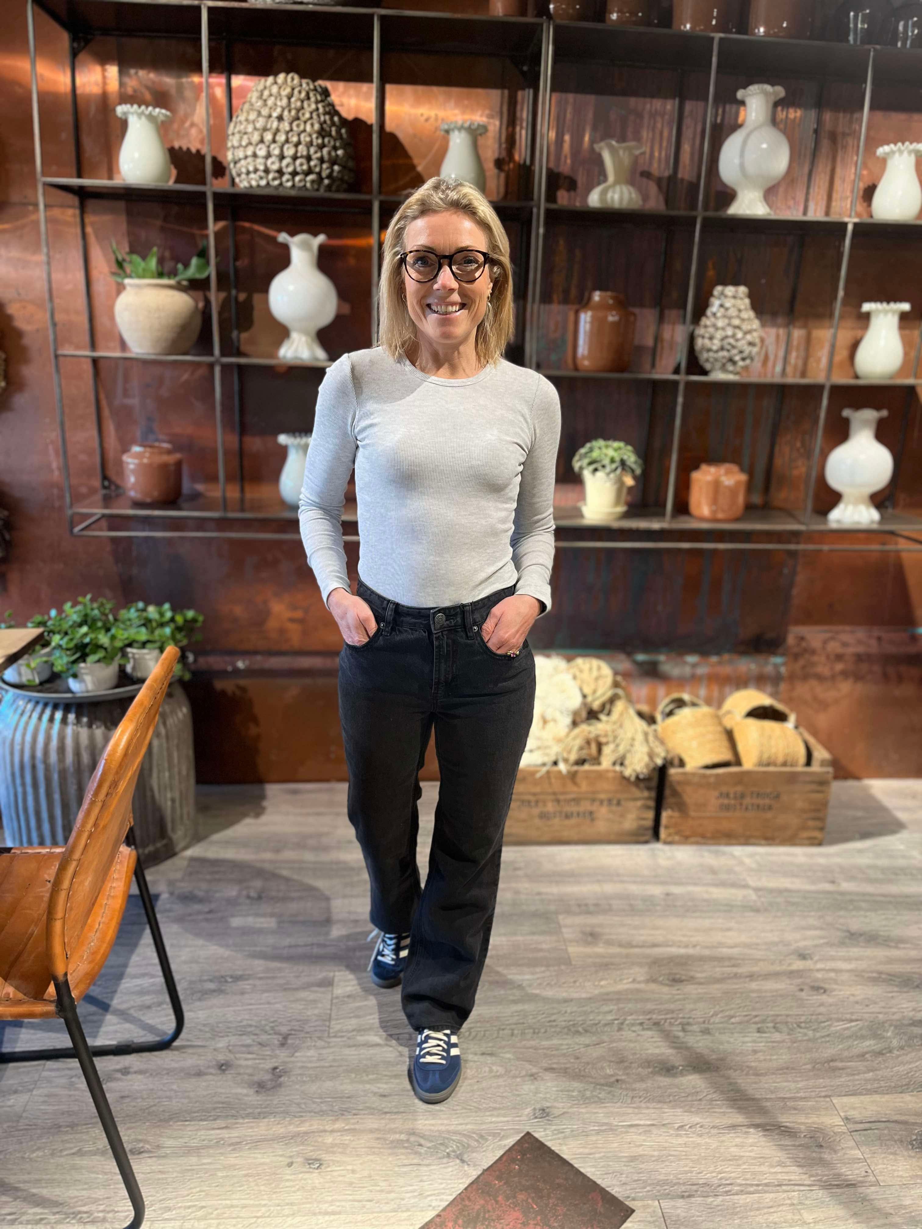 VMTESSA HR STRAIGHT Jeans - Black Denim